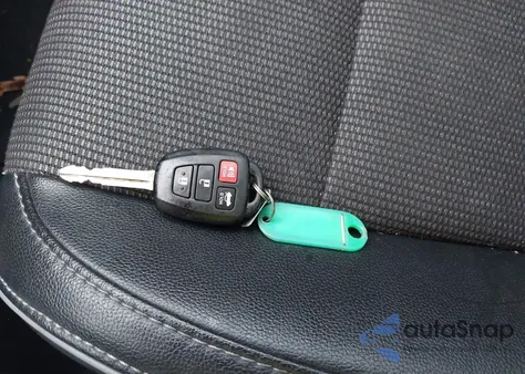 2014 Toyota Corolla S Plus z USA, uszkodzony, nr VIN 2T1BURHE4EC092051